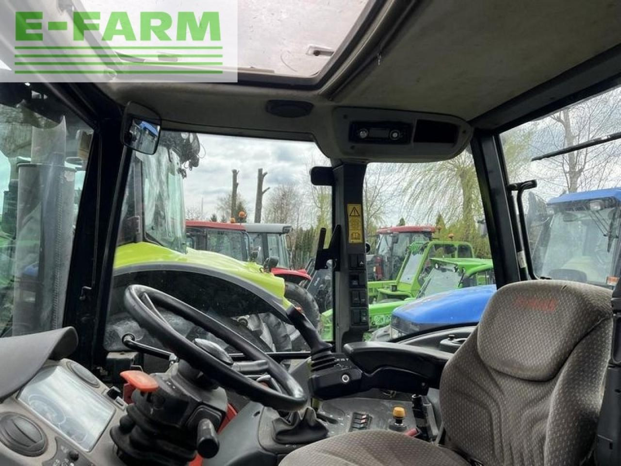 Farm tractor CLAAS arion 420 cis + claas fl100: picture 10