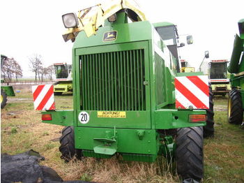 JCB 526S forage harvester - Combine harvester