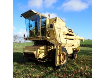 Combine harvester New Holland S 1550