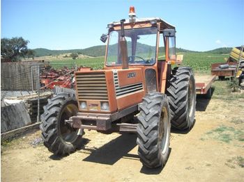 FIAT 880 DT
 - Farm tractor