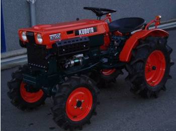 Kubota B7000 DT - 4X4 - Farm tractor