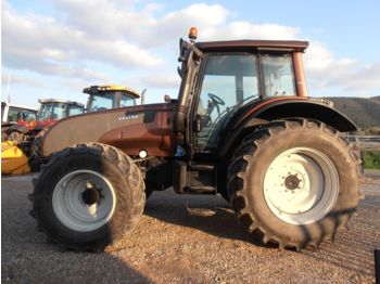 VALTRA T121H - Farm tractor