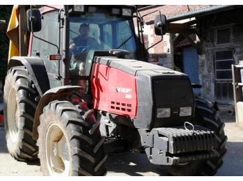Valtra 6800 - Farm tractor