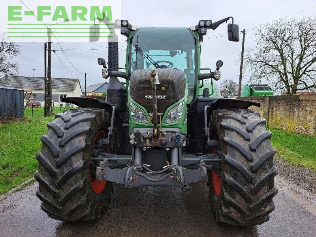 Farm tractor Fendt 720: picture 2