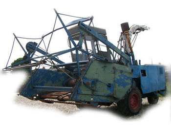 Fortschritt Feldhäcksler E280 E281 mit Maisschneidwerk E295 - Harvester