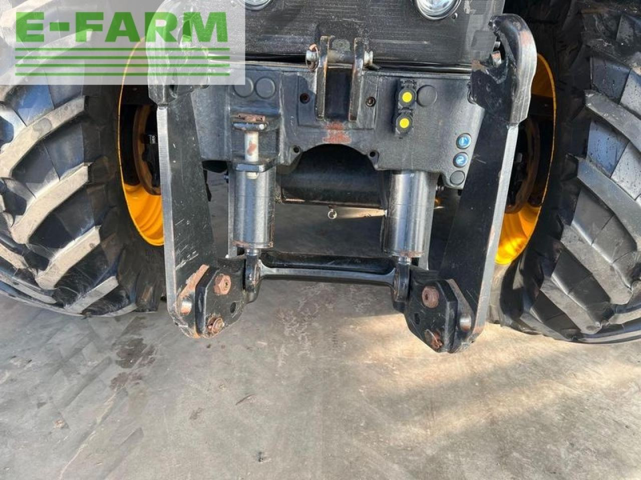 Farm tractor JCB 4160: picture 7