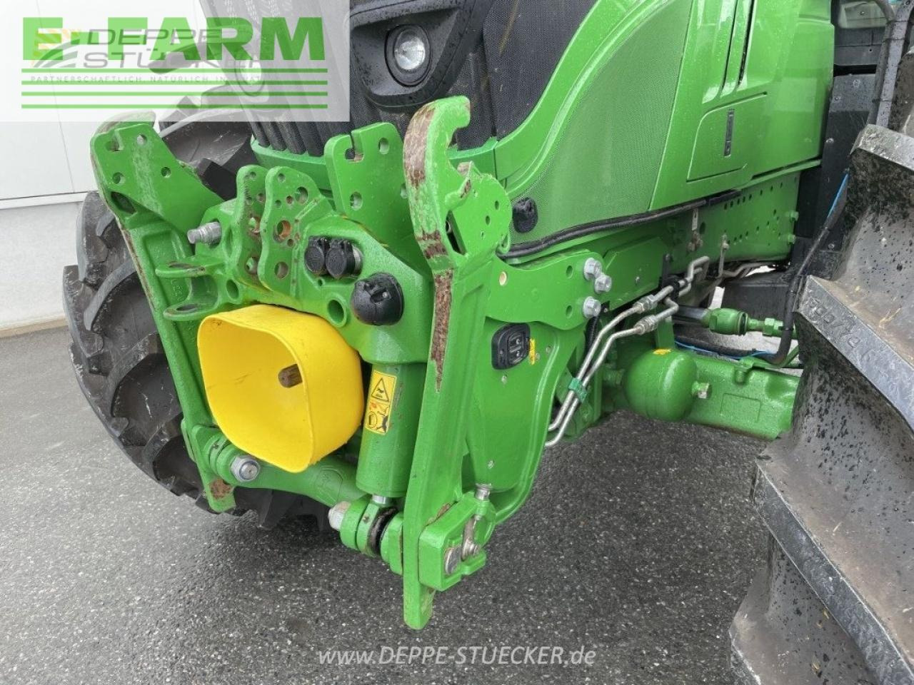 Farm tractor John Deere 6215r: picture 14