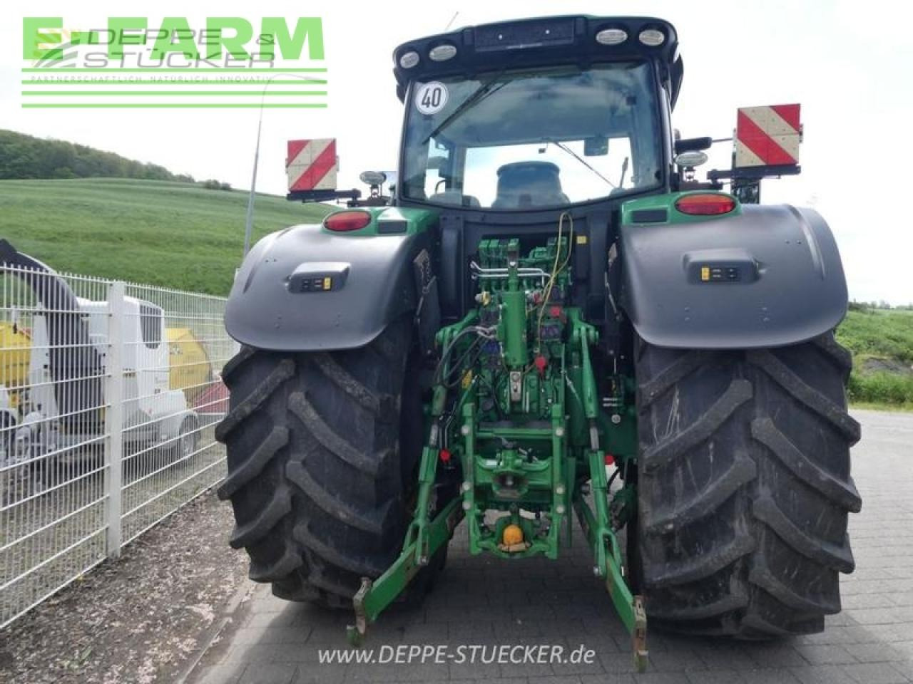 Farm tractor John Deere 6215r: picture 5