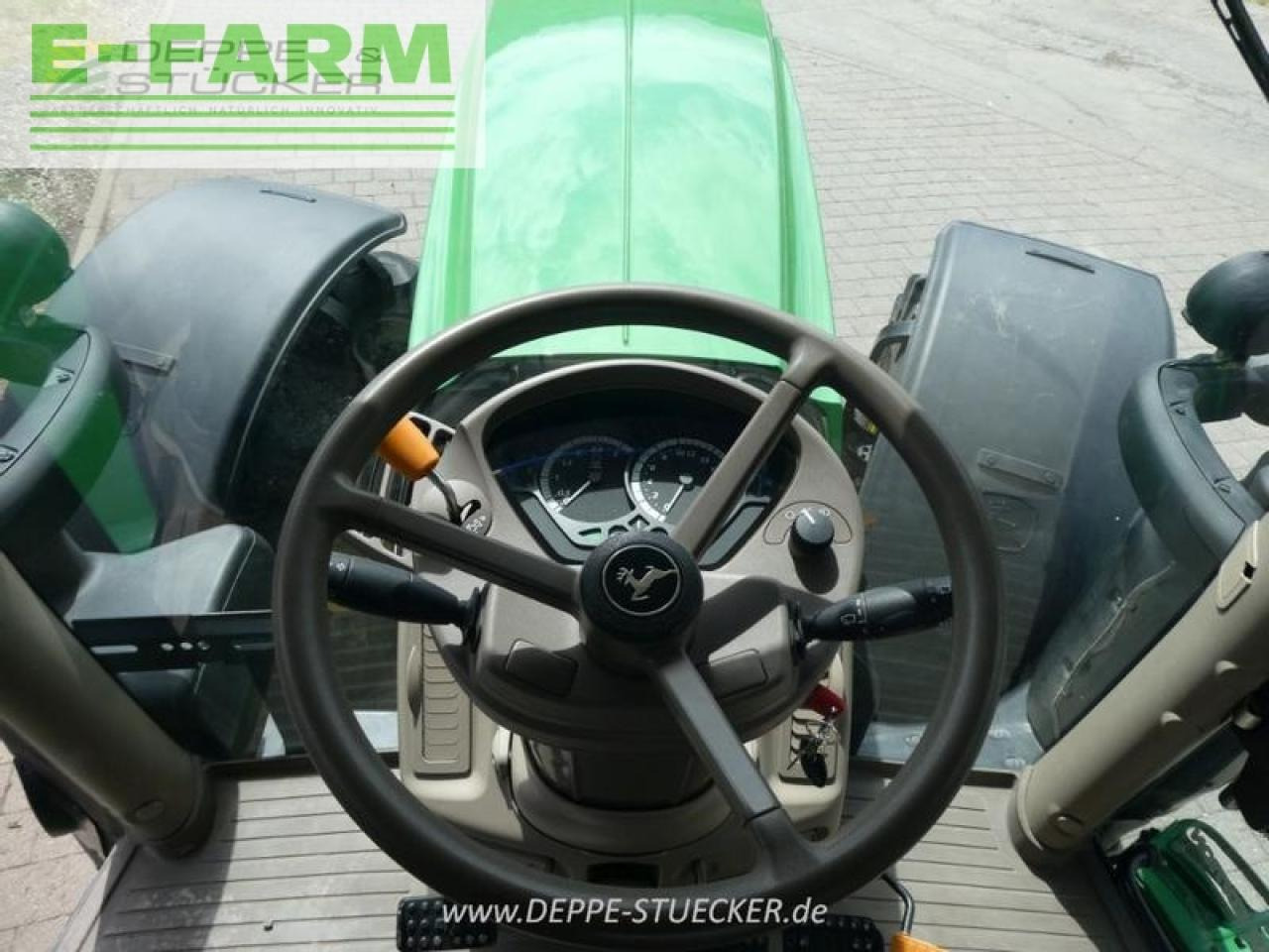 Farm tractor John Deere 6215r: picture 12