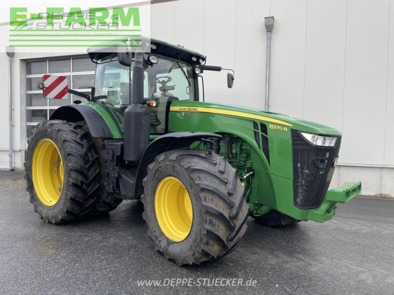 Farm tractor John Deere 8370r e23: picture 4