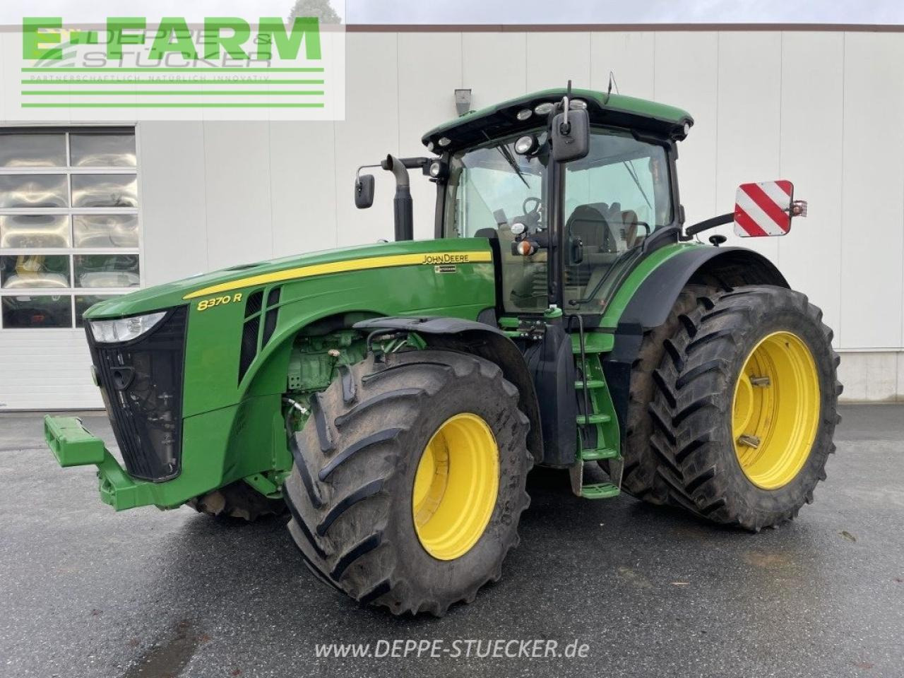 Farm tractor John Deere 8370r e23: picture 11