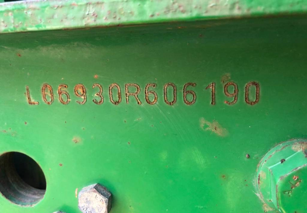 Farm tractor John Deere For Parts 6530: picture 5