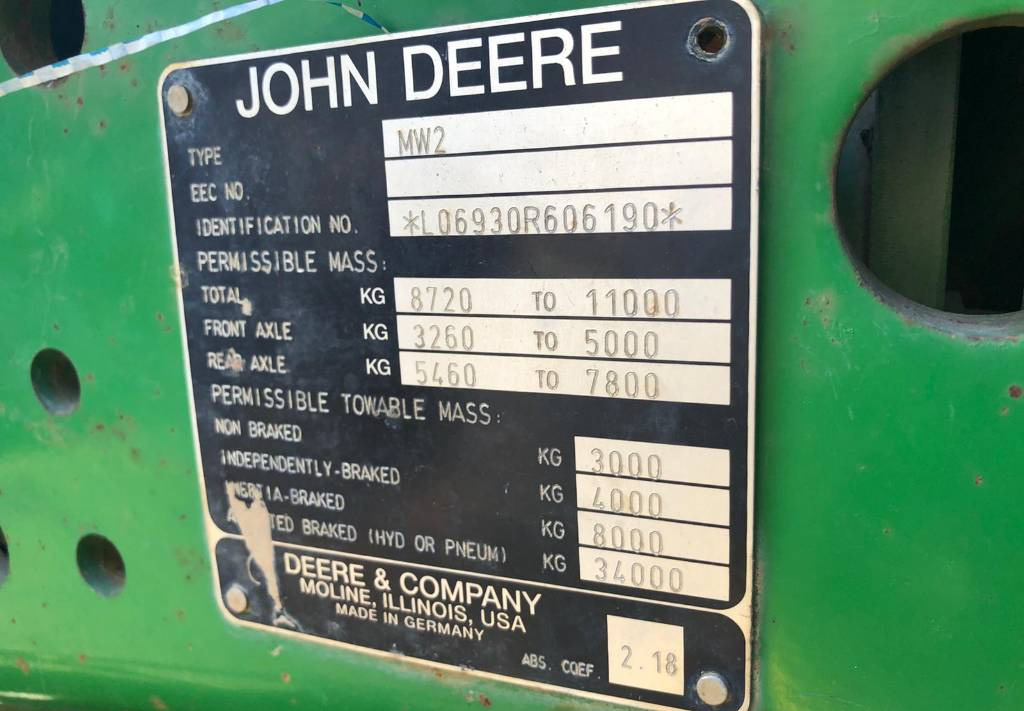 Farm tractor John Deere For Parts 6530: picture 6