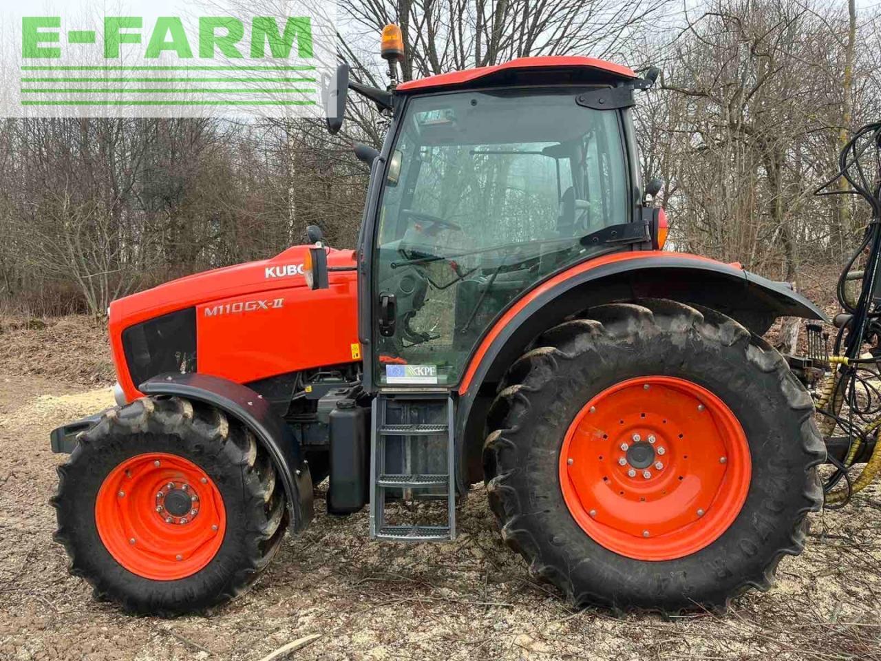 Farm tractor Kubota M110 GXII: picture 5