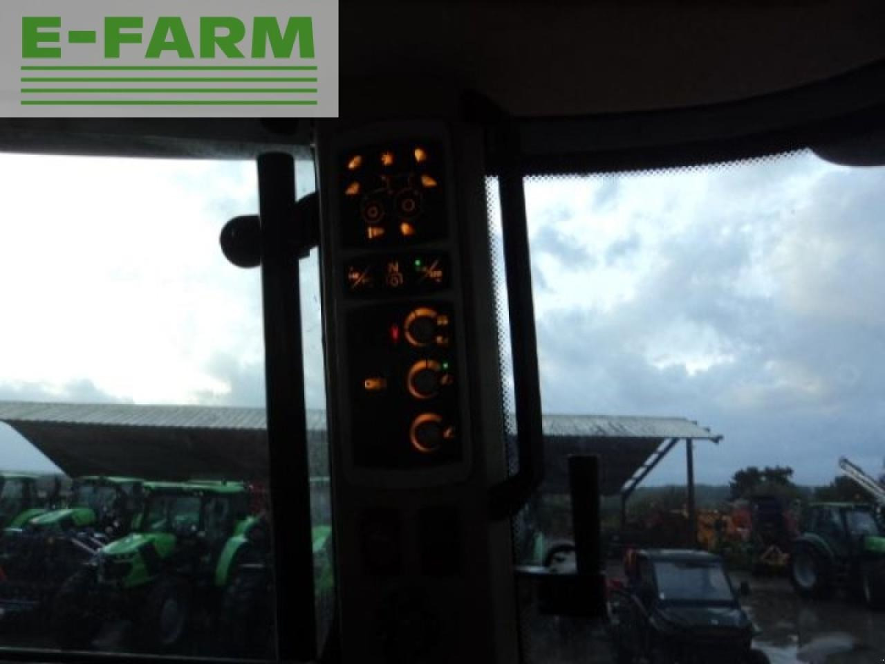 Farm tractor Massey Ferguson 7720: picture 10