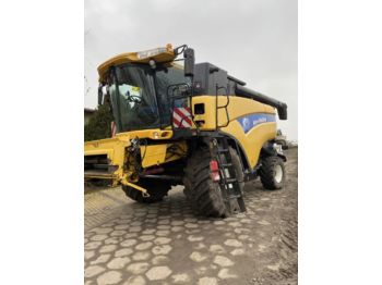 New Combine harvester NEW HOLLAND CX 8050: picture 1