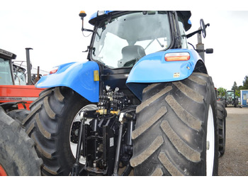 Farm tractor New Holland T 7040: picture 3
