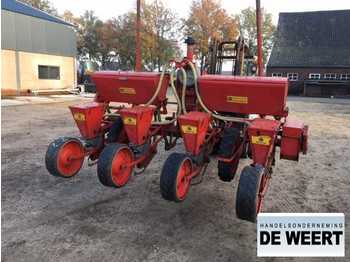 Seed drill Becker mais zaaimachine 4 rijen