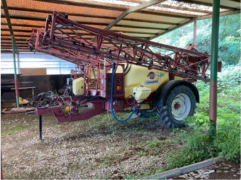 Hardi Commander 4200 Plus - Tractor mounted sprayer