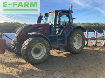 Farm tractor VALTRA T154