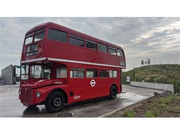 Double-decker bus London Routemaster: picture 1