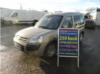 Citroën Berlingo 1.6i 5sitze klima LPG  - Minibus