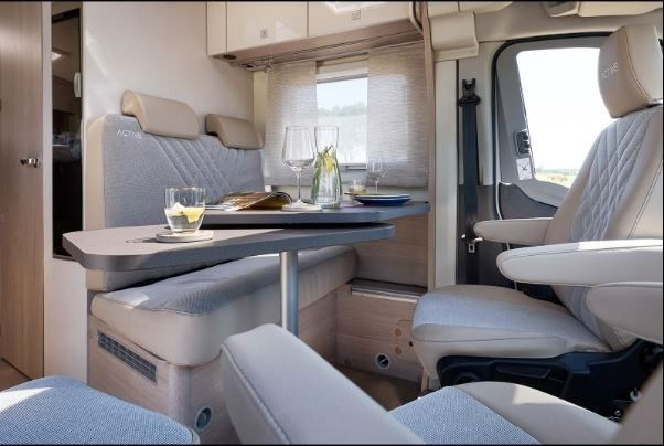 New Semi-integrated motorhome Bürstner Lineo T 690 G Ford Automatik FREISTAAT: picture 3