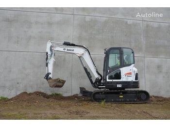 Mini excavator BOBCAT E62: picture 1
