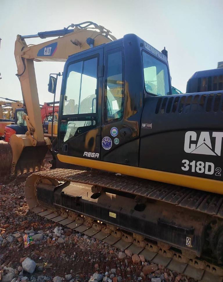 Crawler excavator CAT 318: picture 7