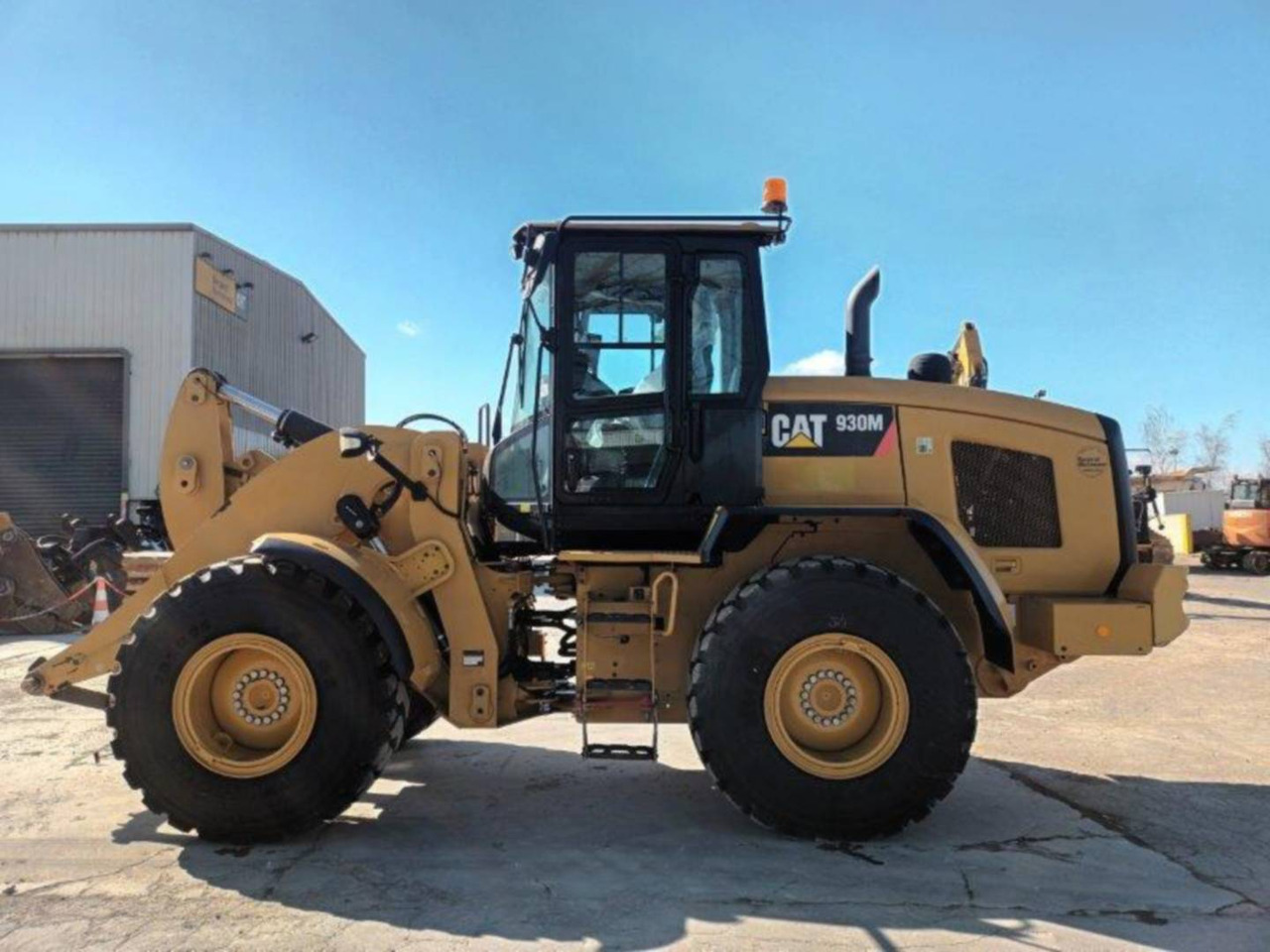 Wheel loader CAT 930M: picture 12