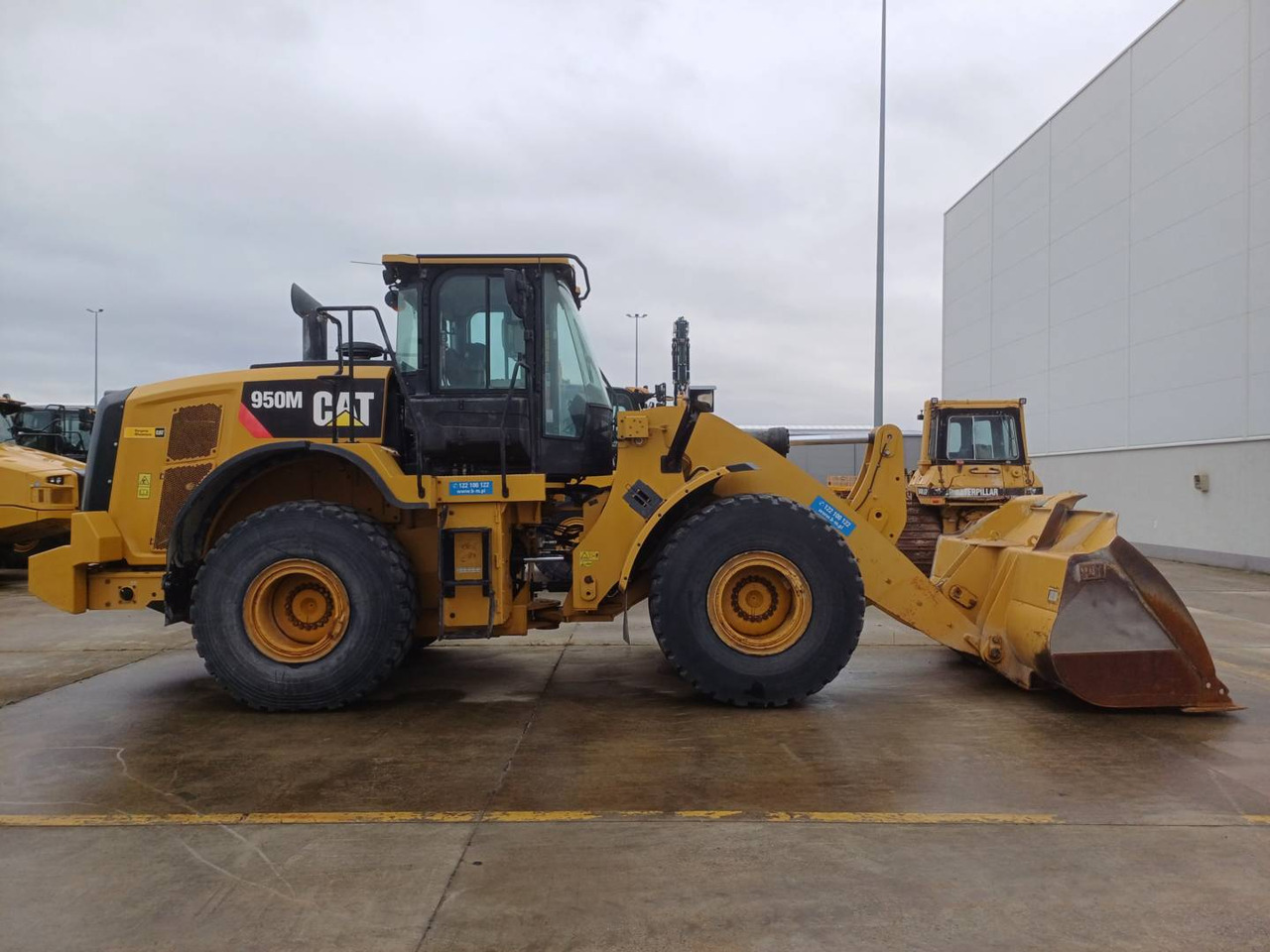 Wheel loader CAT 950M: picture 14