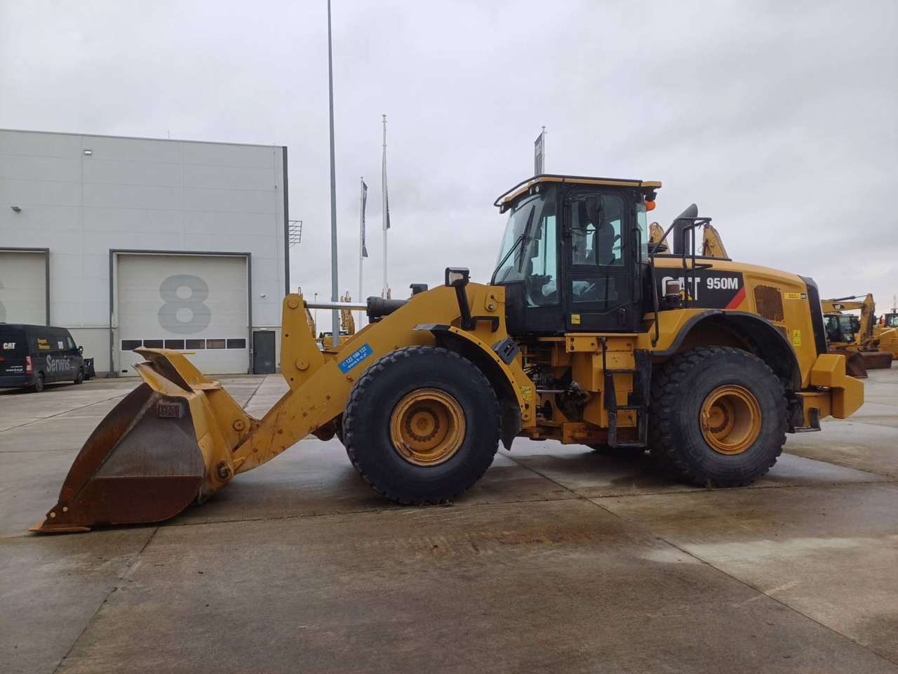 Wheel loader CAT 950M: picture 13