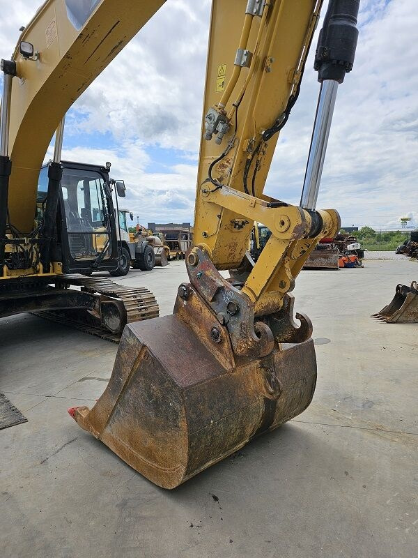 Crawler excavator Caterpillar 329ELN: picture 14