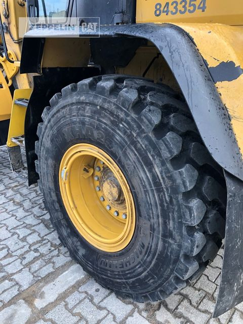 Wheel loader Caterpillar 938M: picture 9