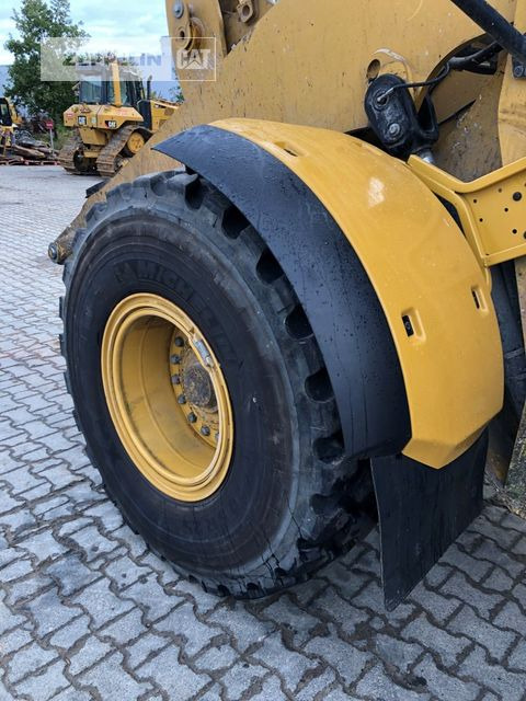 Wheel loader Caterpillar 938M: picture 10