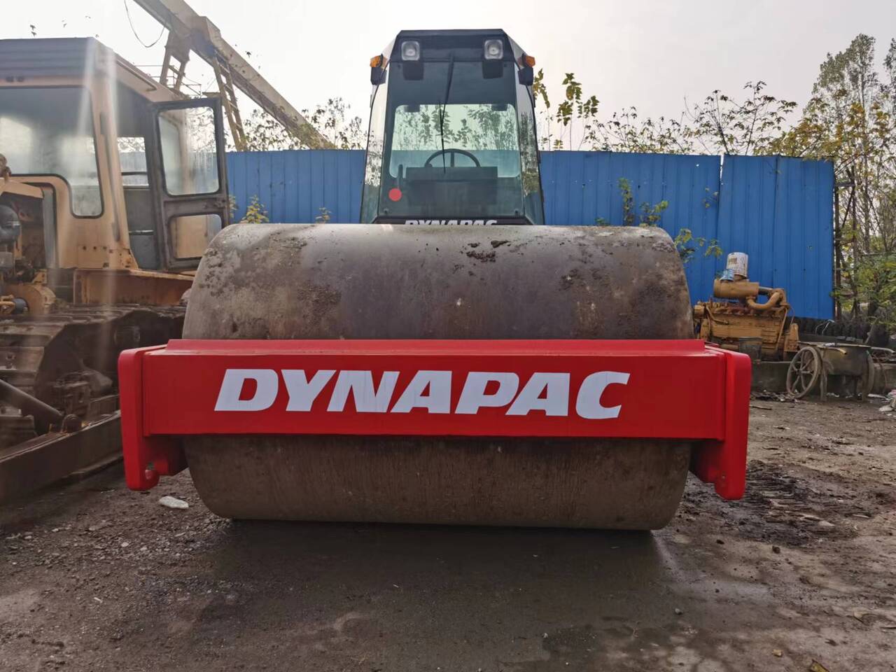 Road roller DYNAPAC CA301D: picture 2