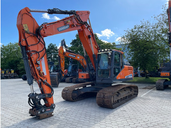 Doosan DX235LC-5 - Crawler excavator: picture 1