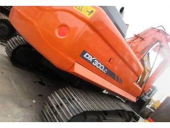 Crawler excavator Doosan DX300LC: picture 1