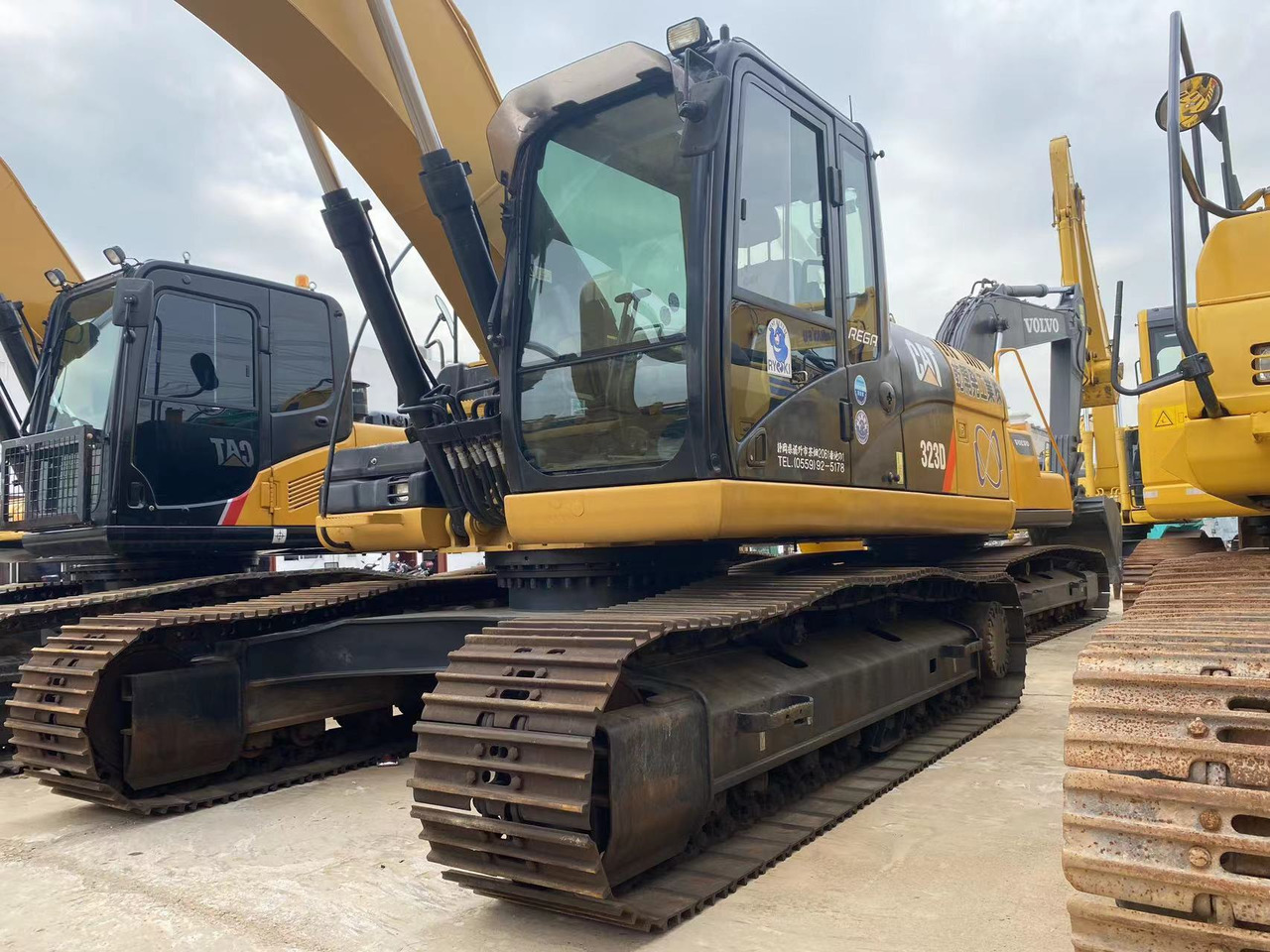 Crawler excavator Hot sell caterpillar CAT323D2L good condition for sale: picture 9