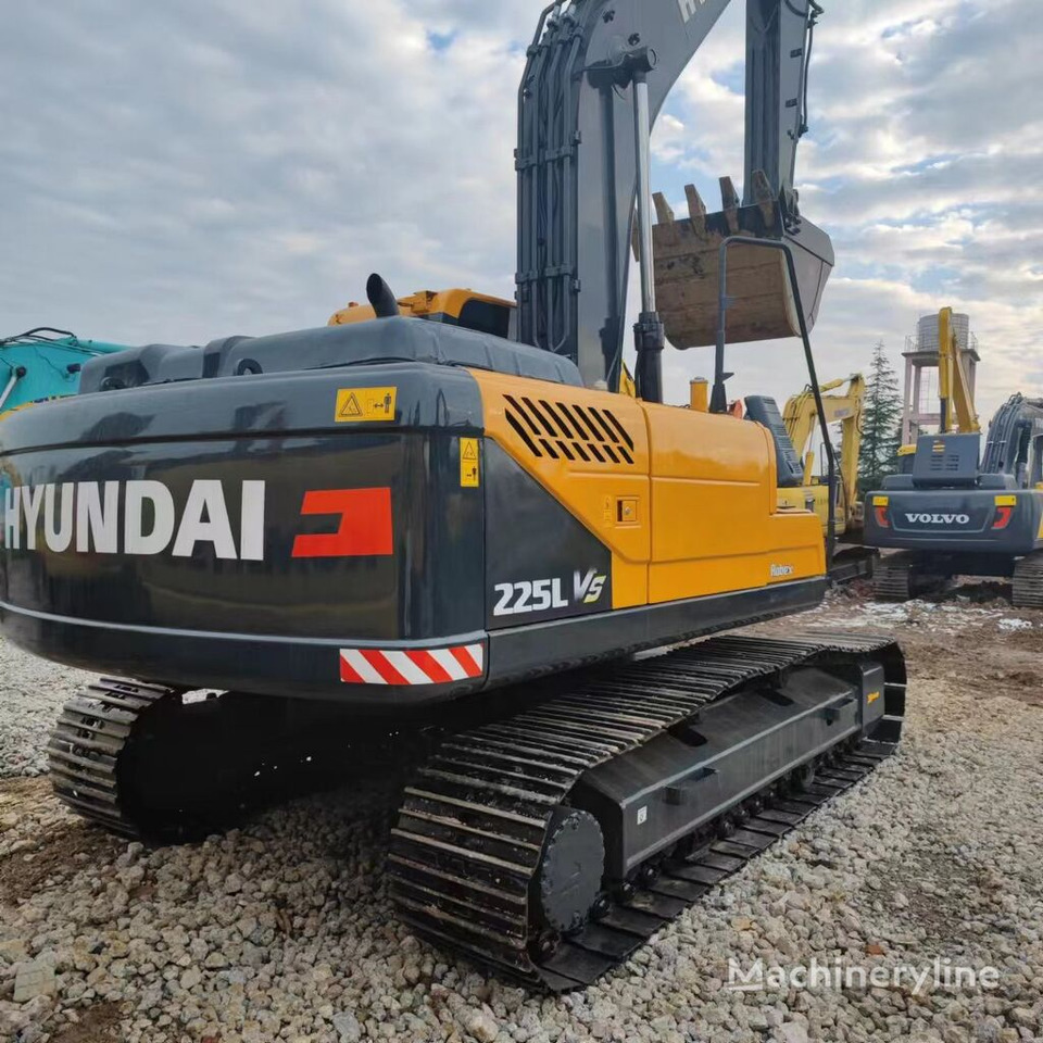Crawler excavator Hyundai R225VS: picture 7