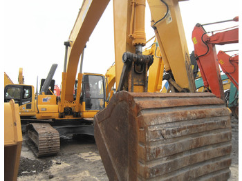 Crawler excavator KOMATSU PC220-7: picture 1