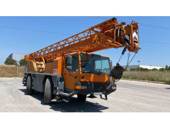 Mobile crane LIEBHERR LTM 1030-2: picture 1