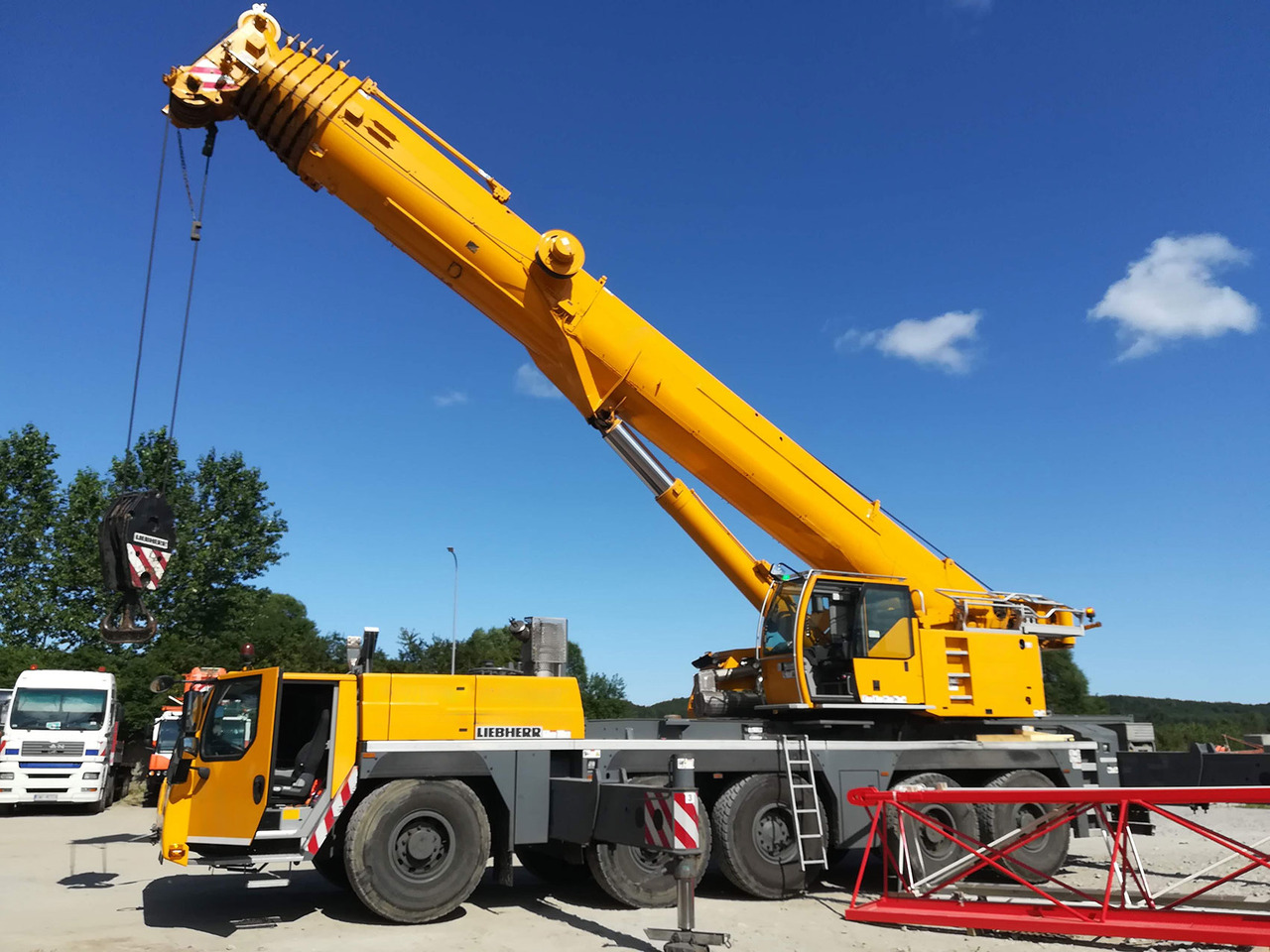 Mobile crane Liebherr LTM 1200-5.1: picture 2