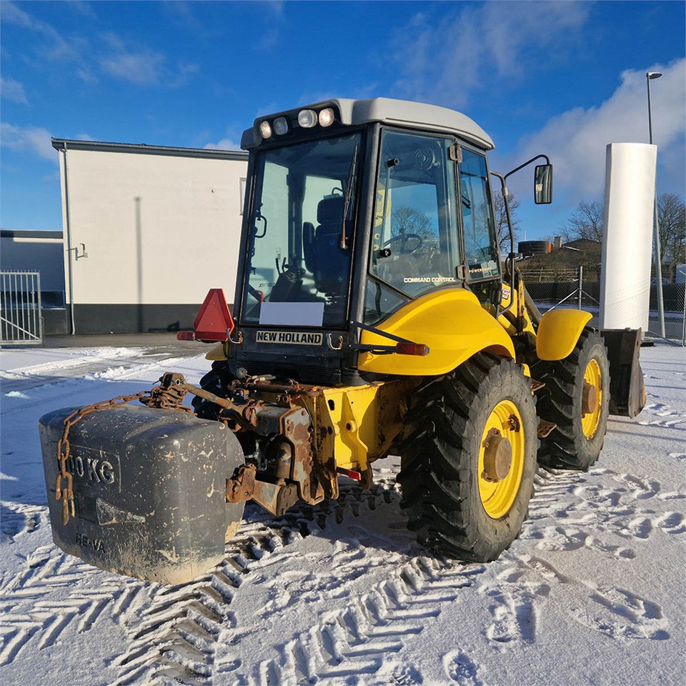 Wheel loader New Holland B115: picture 10
