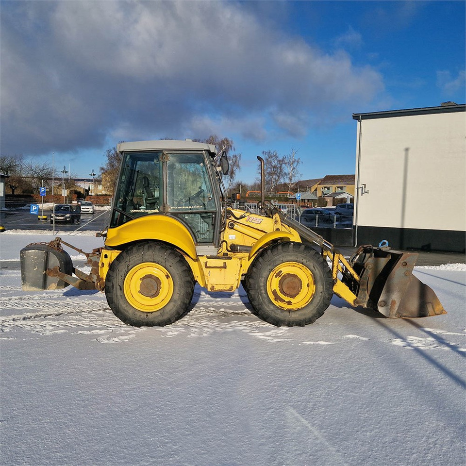 Wheel loader New Holland B115: picture 11