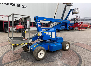 Articulated boom NIFTYLIFT