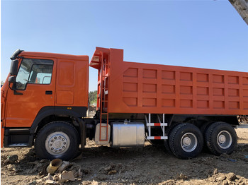 Dumper Sinotruk Howo 371  dump truck: picture 1