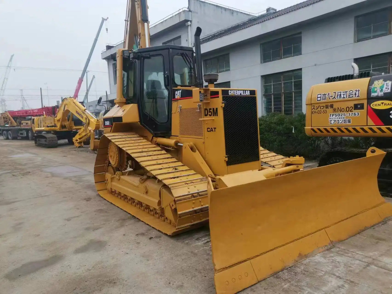 Bulldozer Used machinery CAT D5M Bulldozer at low price caterpillar machinery CAT D5M Used Bulldozer: picture 7