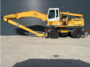 Liebherr A932 *MH-Industrie/hori.-verti. liftig cab/EPA*  - Wheel excavator