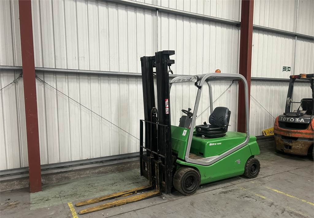 Electric forklift Cesab Blitz 4720 FN: picture 2